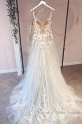 Long A-Line Appliques Lace Spaghetti Straps Sweetheart Tulle Wedding Dress